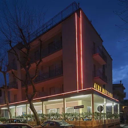 Alba Hotell 3*