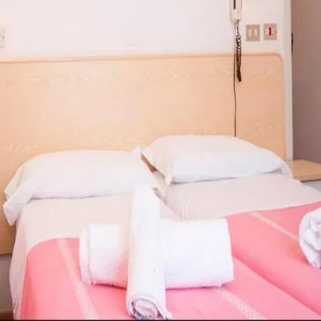 Hotell Alba 3*