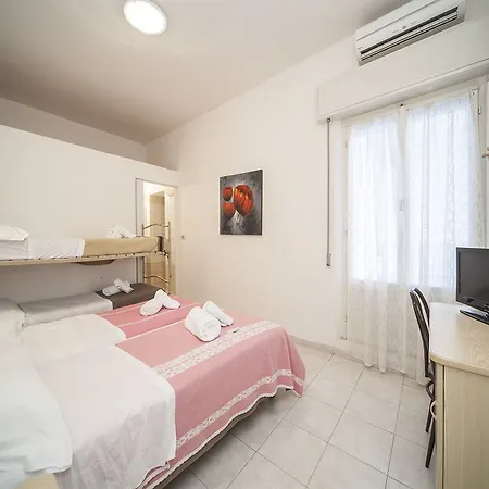Hotell Alba 3*