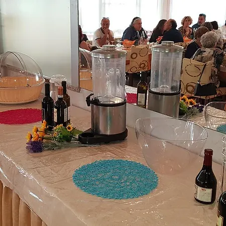 Ξενοδοχείο Alba 3*