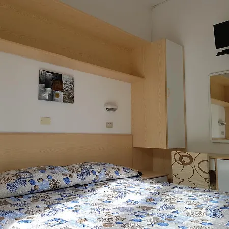 Hotell Alba 3*