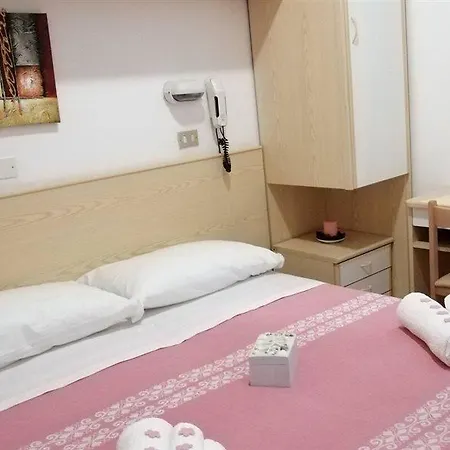 酒店 Alba 里米尼